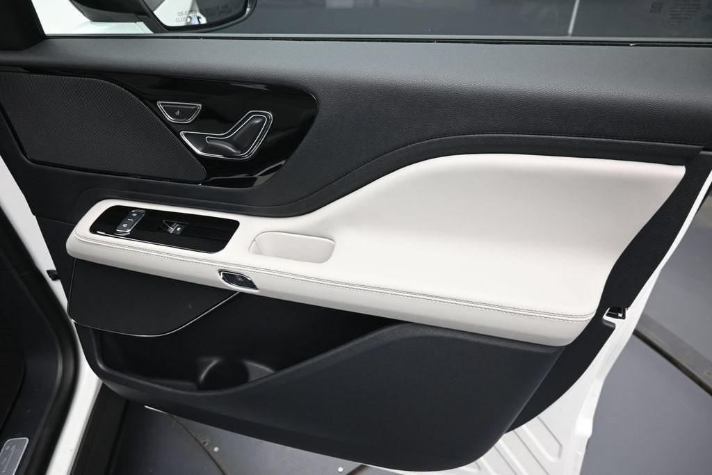2027 Lincoln Aviator Premiere Premium
