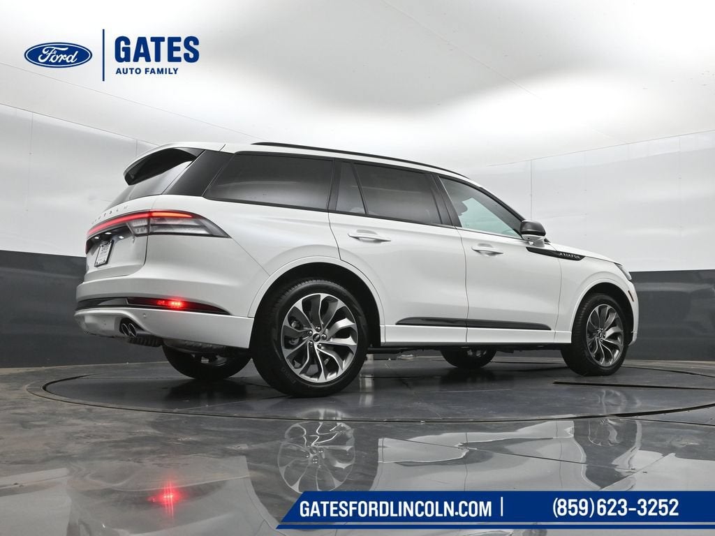 2027 Lincoln Aviator Premiere Premium
