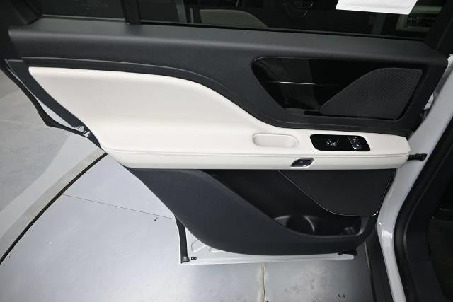 2027 Lincoln Aviator Premiere