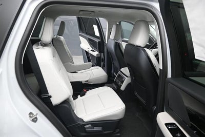2027 Lincoln Aviator Premiere
