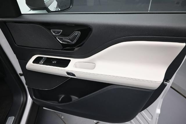 2027 Lincoln Aviator Premiere