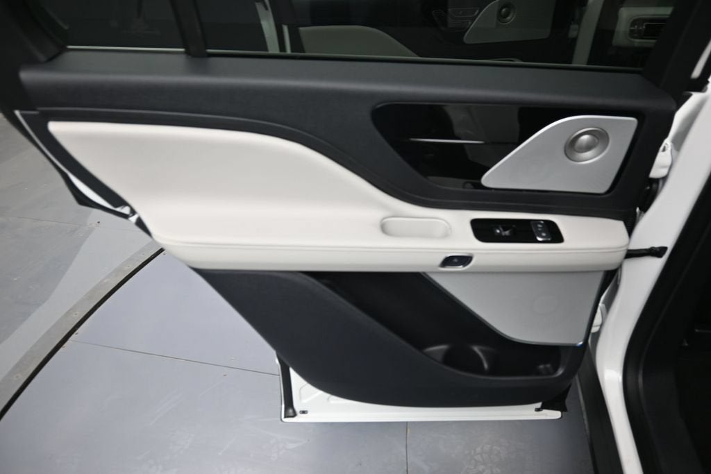 2027 Lincoln Aviator Reserve Premium