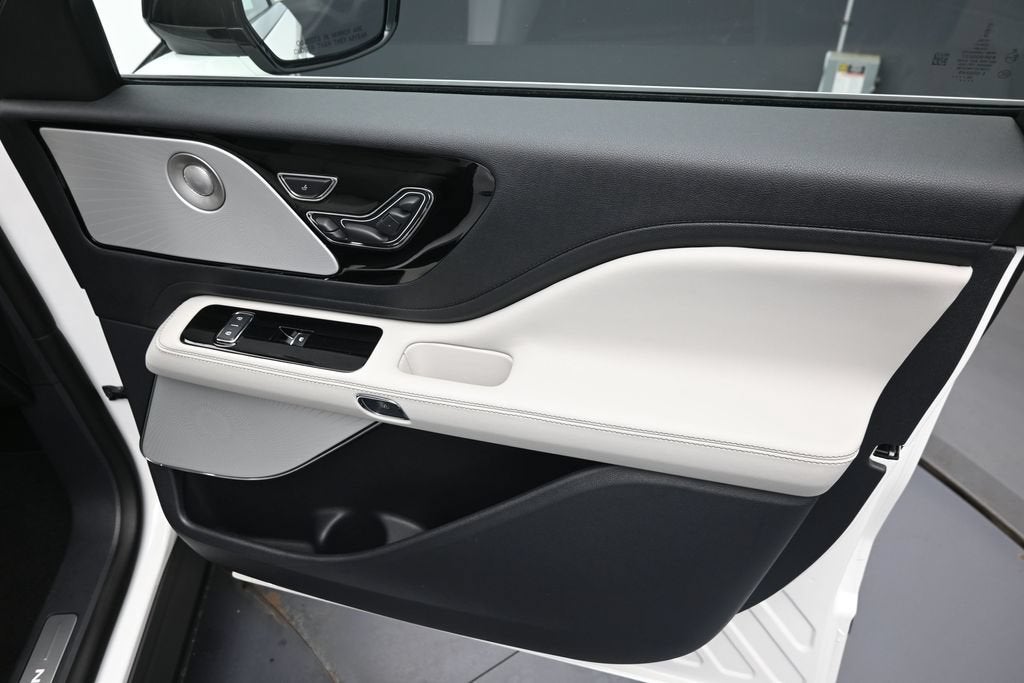 2027 Lincoln Aviator Reserve Premium