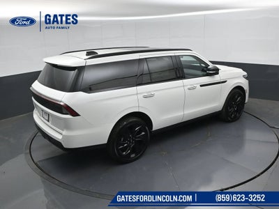 2027 Lincoln Navigator Reserve