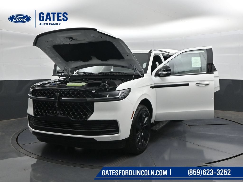 2027 Lincoln Navigator Reserve