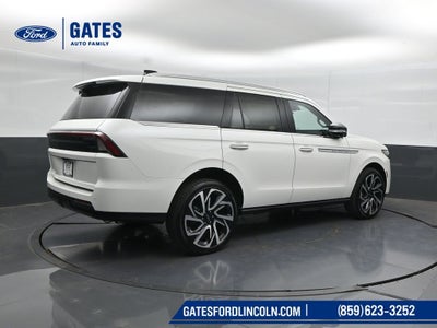2027 Lincoln Navigator Reserve
