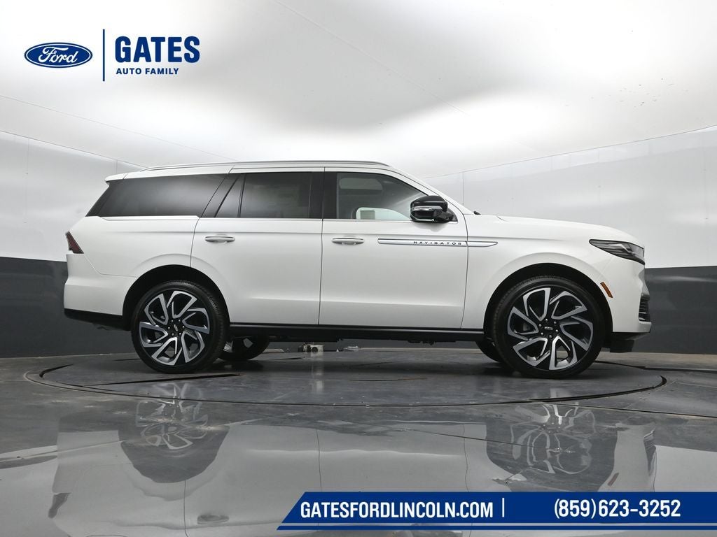 2027 Lincoln Navigator Reserve