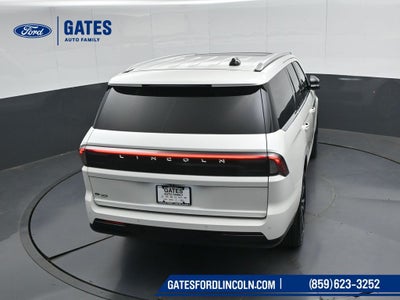 2027 Lincoln Navigator Reserve