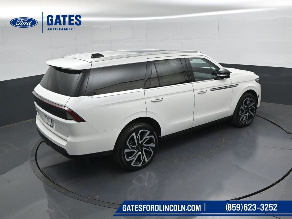 2027 Lincoln Navigator Reserve