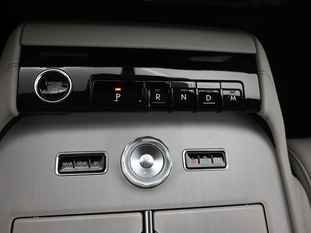 2026 Lincoln Navigator Premiere