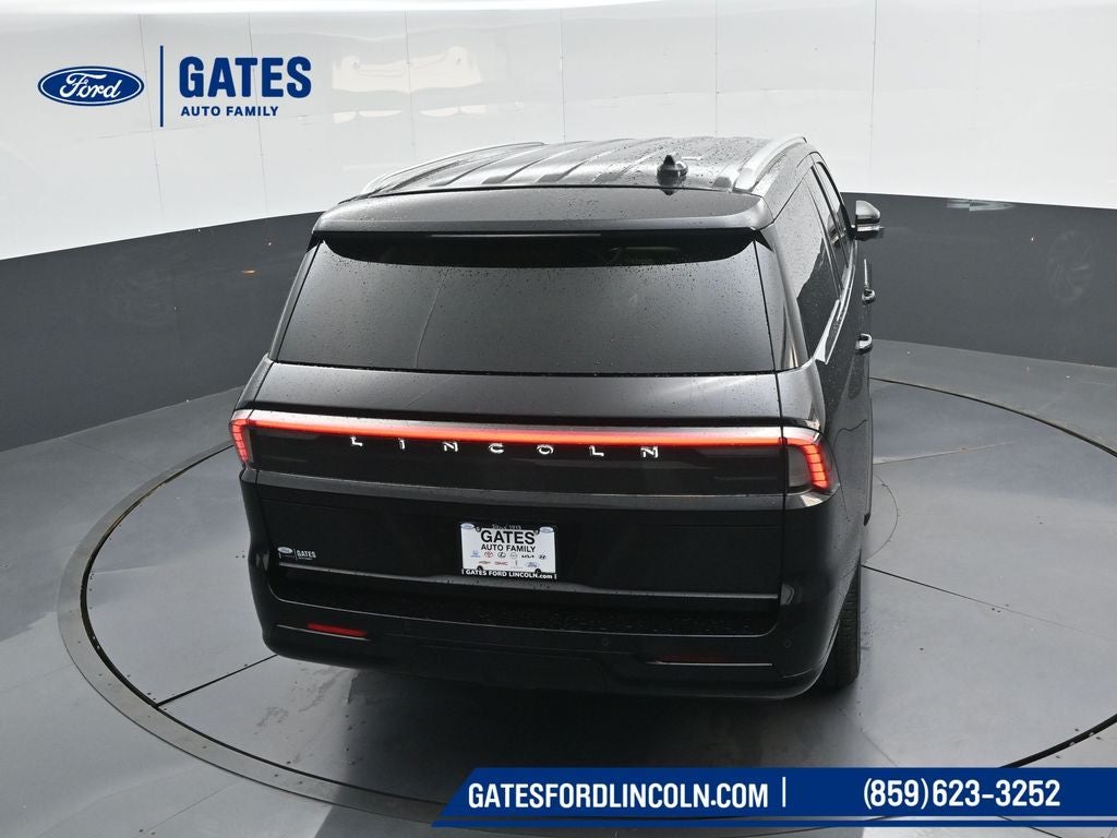 2026 Lincoln Navigator Premiere