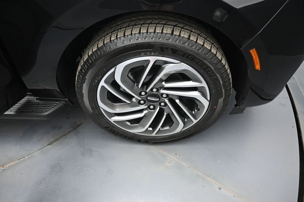 2027 Lincoln Navigator Premiere