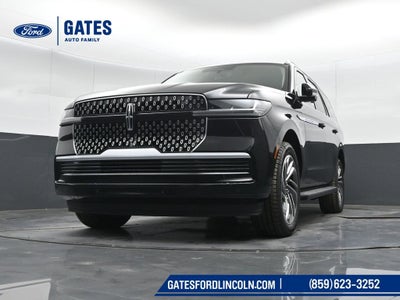 2027 Lincoln Navigator Premiere