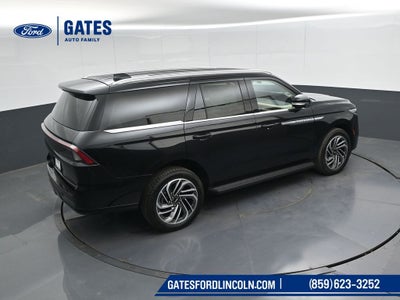 2027 Lincoln Navigator Premiere