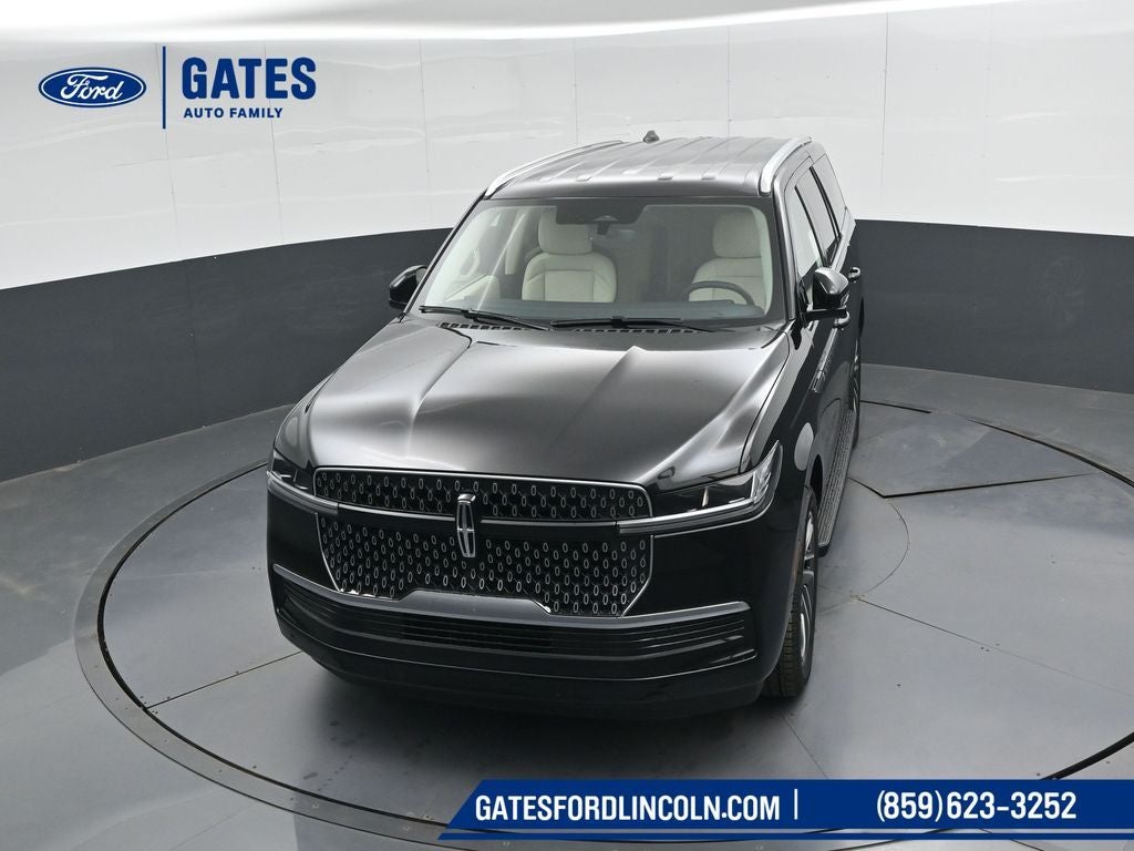 2027 Lincoln Navigator Premiere