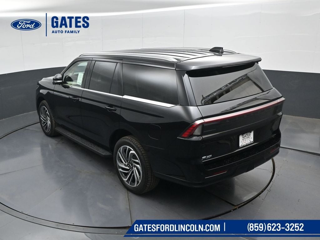 2027 Lincoln Navigator Premiere