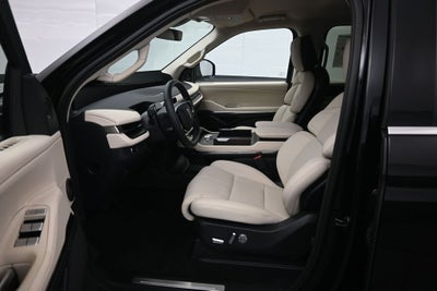 2027 Lincoln Navigator Premiere