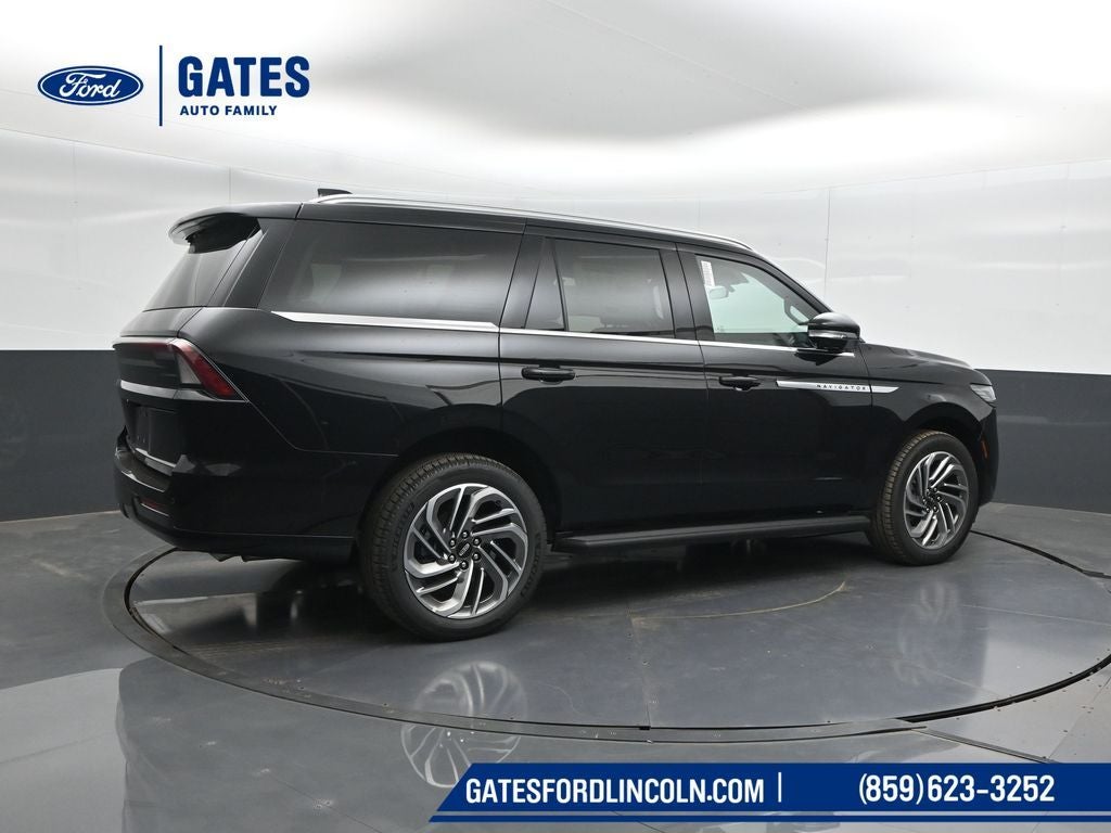 2027 Lincoln Navigator Premiere