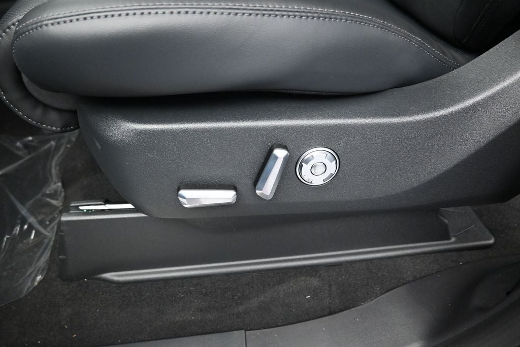 2027 Lincoln Navigator Premiere