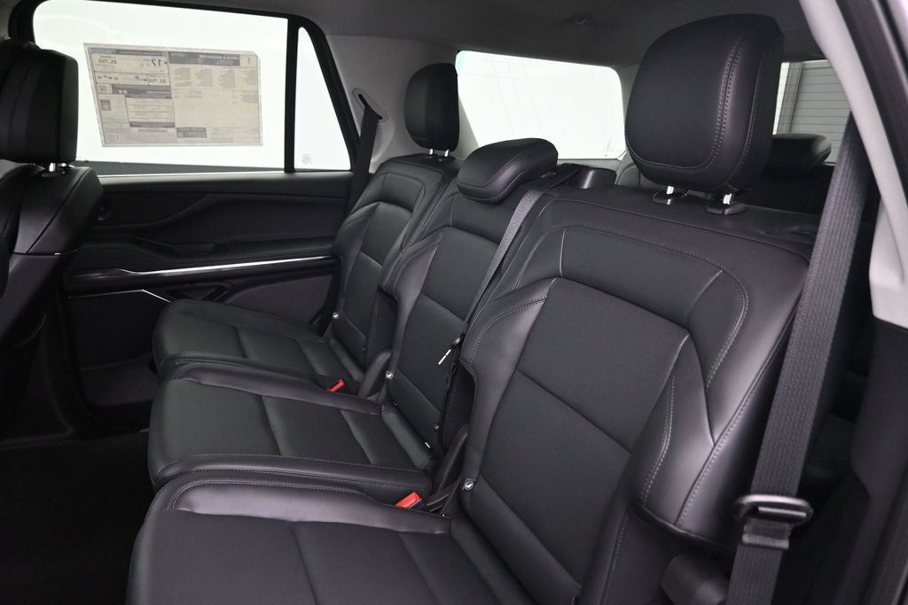 2027 Lincoln Navigator Premiere