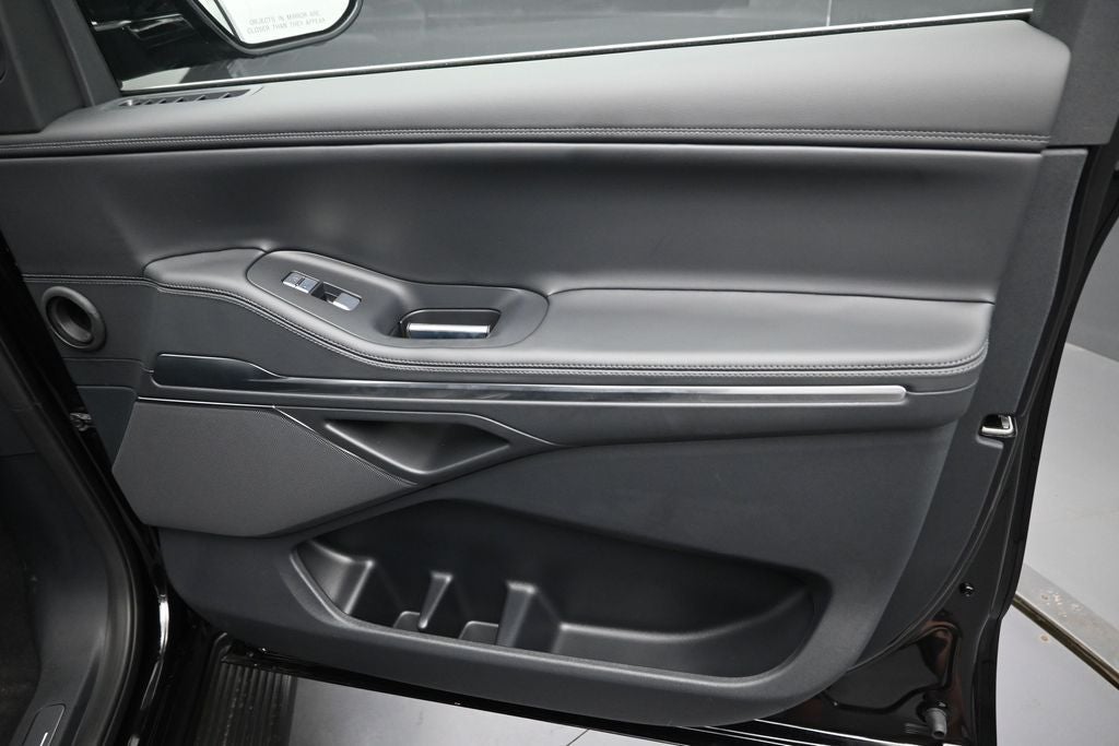 2027 Lincoln Navigator Premiere