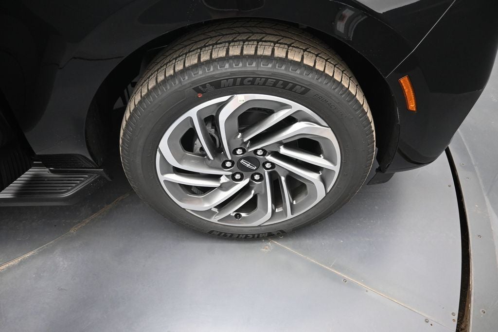 2027 Lincoln Navigator Premiere