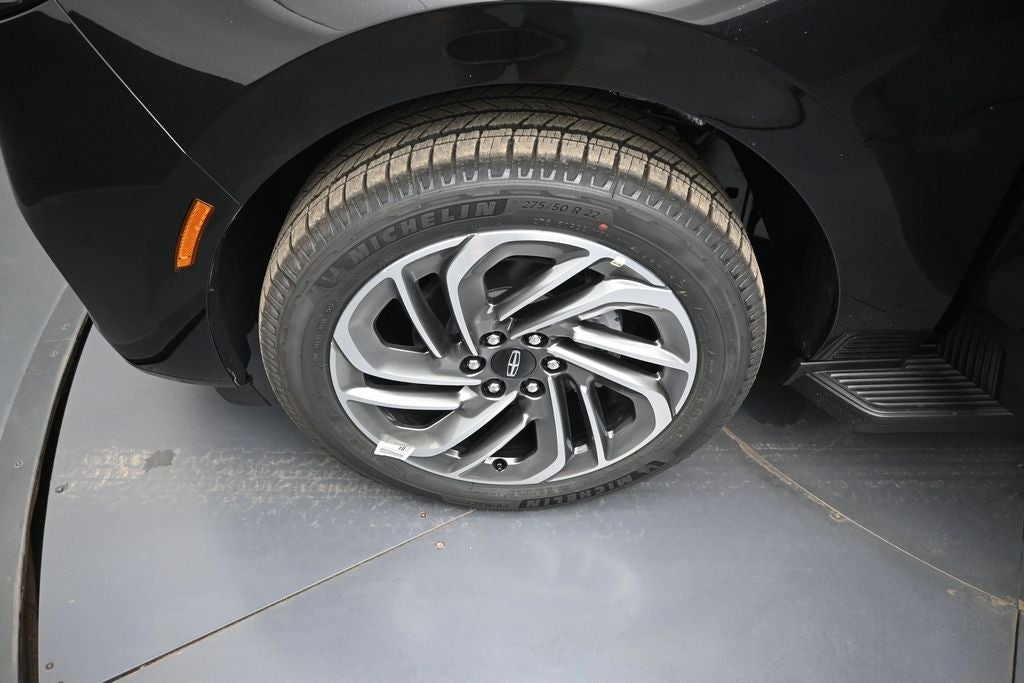 2027 Lincoln Navigator Premiere