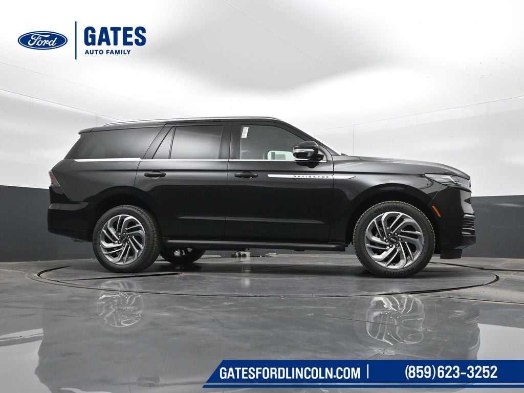 2027 Lincoln Navigator Premiere