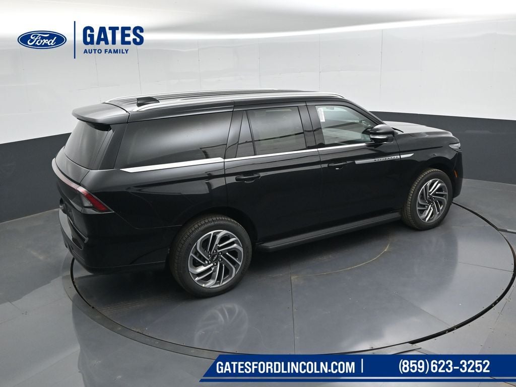 2027 Lincoln Navigator Premiere