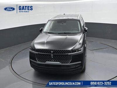 2027 Lincoln Navigator Premiere