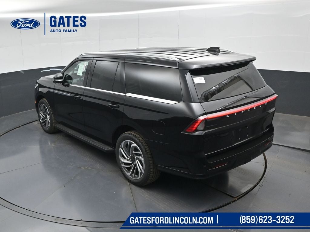 2027 Lincoln Navigator Premiere