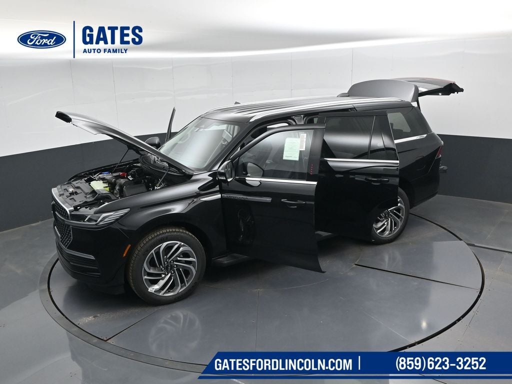 2027 Lincoln Navigator Premiere