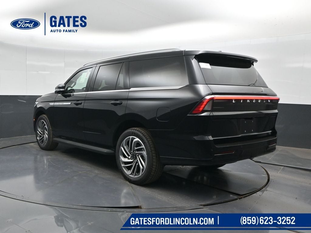 2027 Lincoln Navigator Premiere