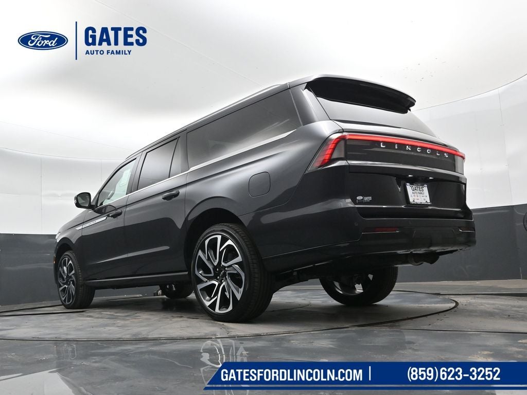 2026 Lincoln Navigator L Reserve