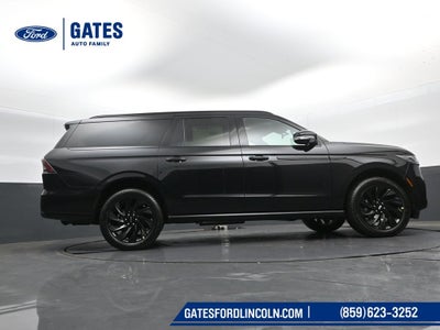 2025 Lincoln Navigator L Reserve
