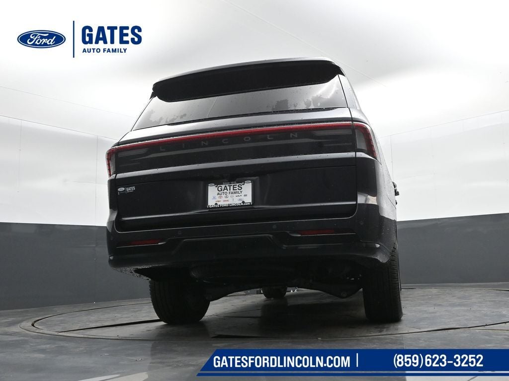 2026 Lincoln Navigator L Reserve