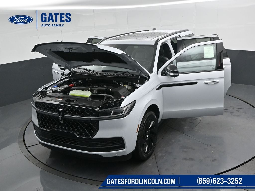 2026 Lincoln Navigator L Reserve