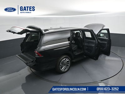 2026 Lincoln Navigator L Premiere