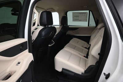 2027 Lincoln Navigator L Premiere