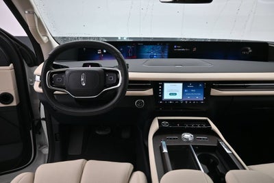 2027 Lincoln Navigator L Premiere