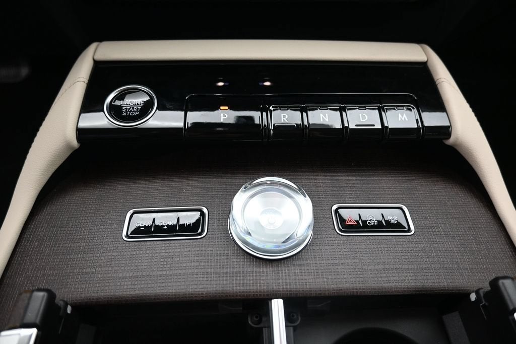 2027 Lincoln Navigator L Premiere