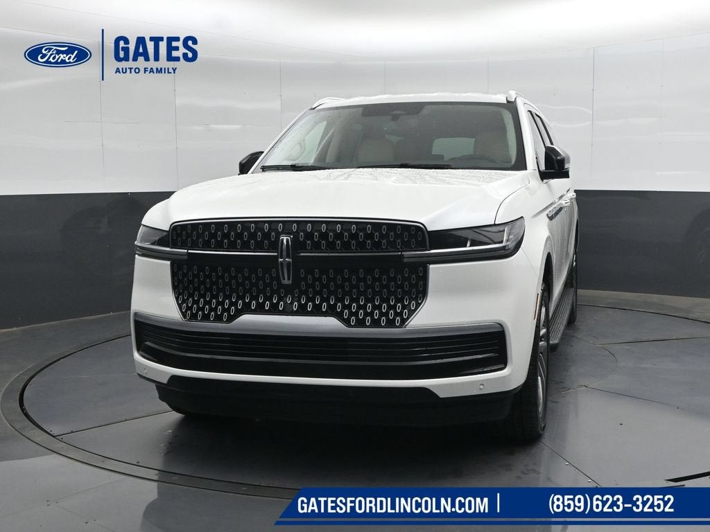 2027 Lincoln Navigator L Premiere