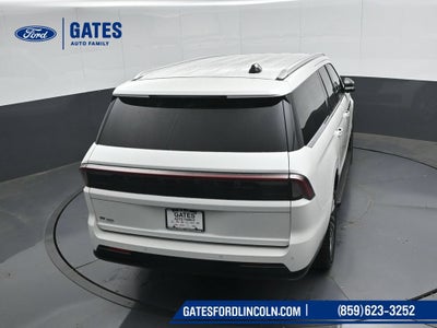 2027 Lincoln Navigator L Premiere