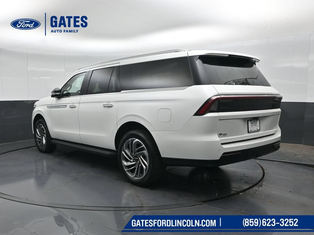 2027 Lincoln Navigator L Premiere