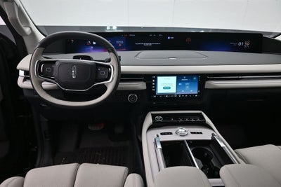 2026 Lincoln Navigator L Premiere