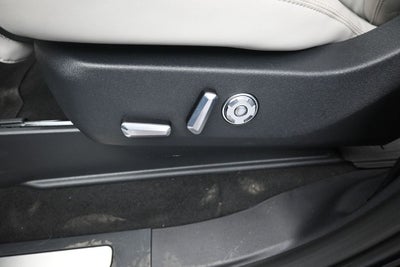 2026 Lincoln Navigator L Premiere