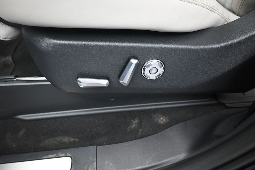 2026 Lincoln Navigator L Premiere