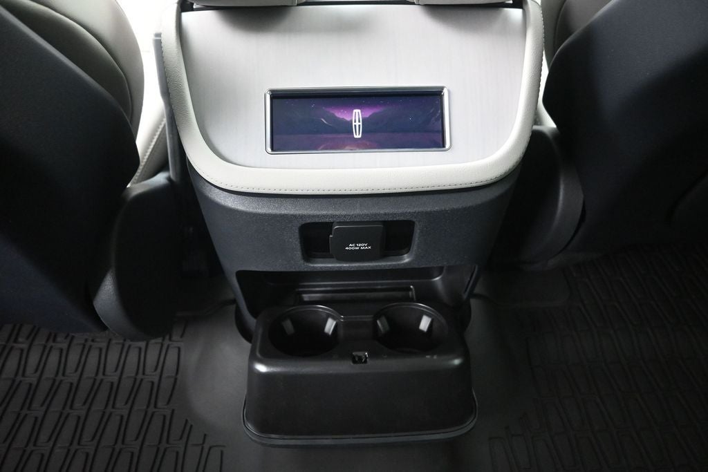 2026 Lincoln Navigator L Premiere