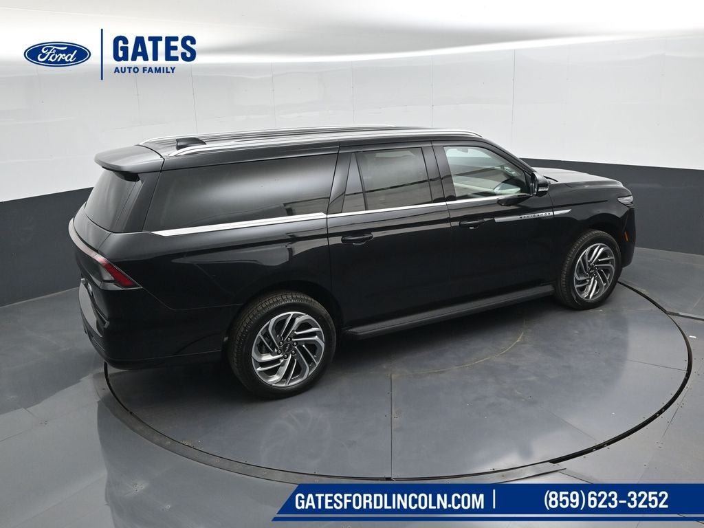 2026 Lincoln Navigator L Premiere