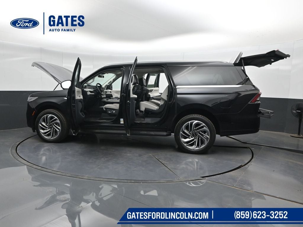 2026 Lincoln Navigator L Premiere
